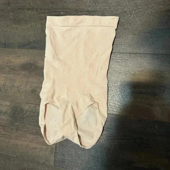 NWOT SPANX higher Power Panties - S - Picture 3 of 5